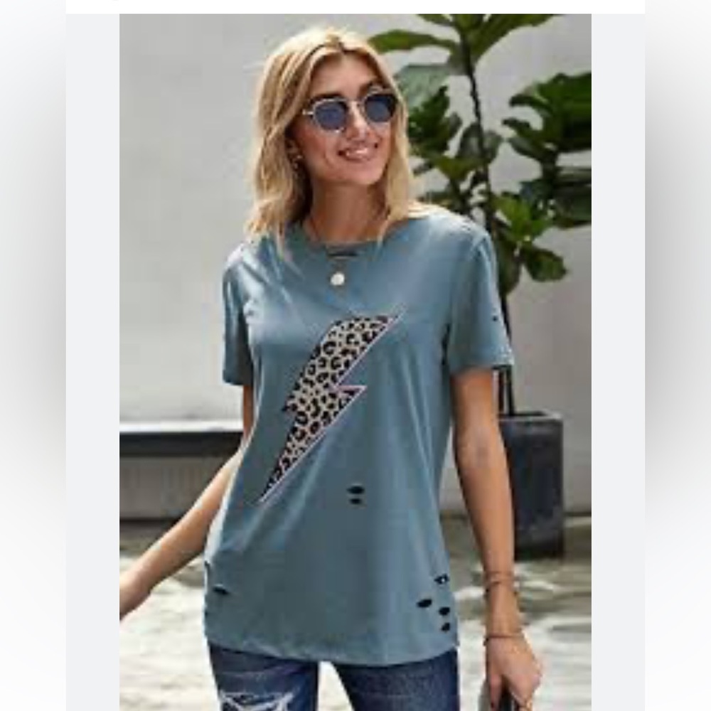 New lightning bolt distressed tee blue 2x